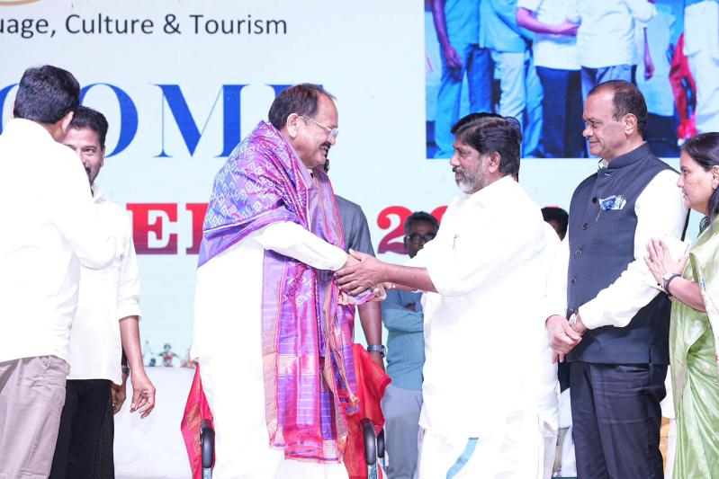 ts-govt-honours-padma-award-winners-3.jpg