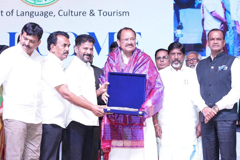 ts-govt-honours-padma-award-winners-4.jpg