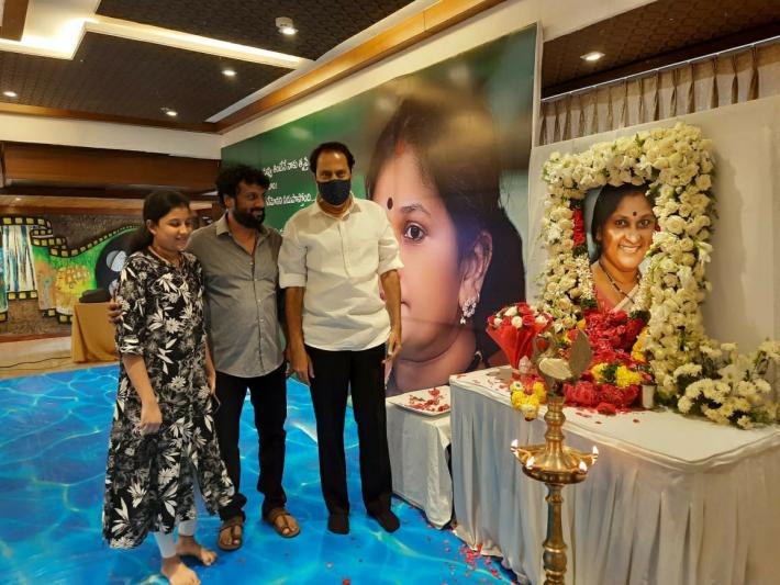 uttej-wife-padmas-condolence-meet-5.jpg