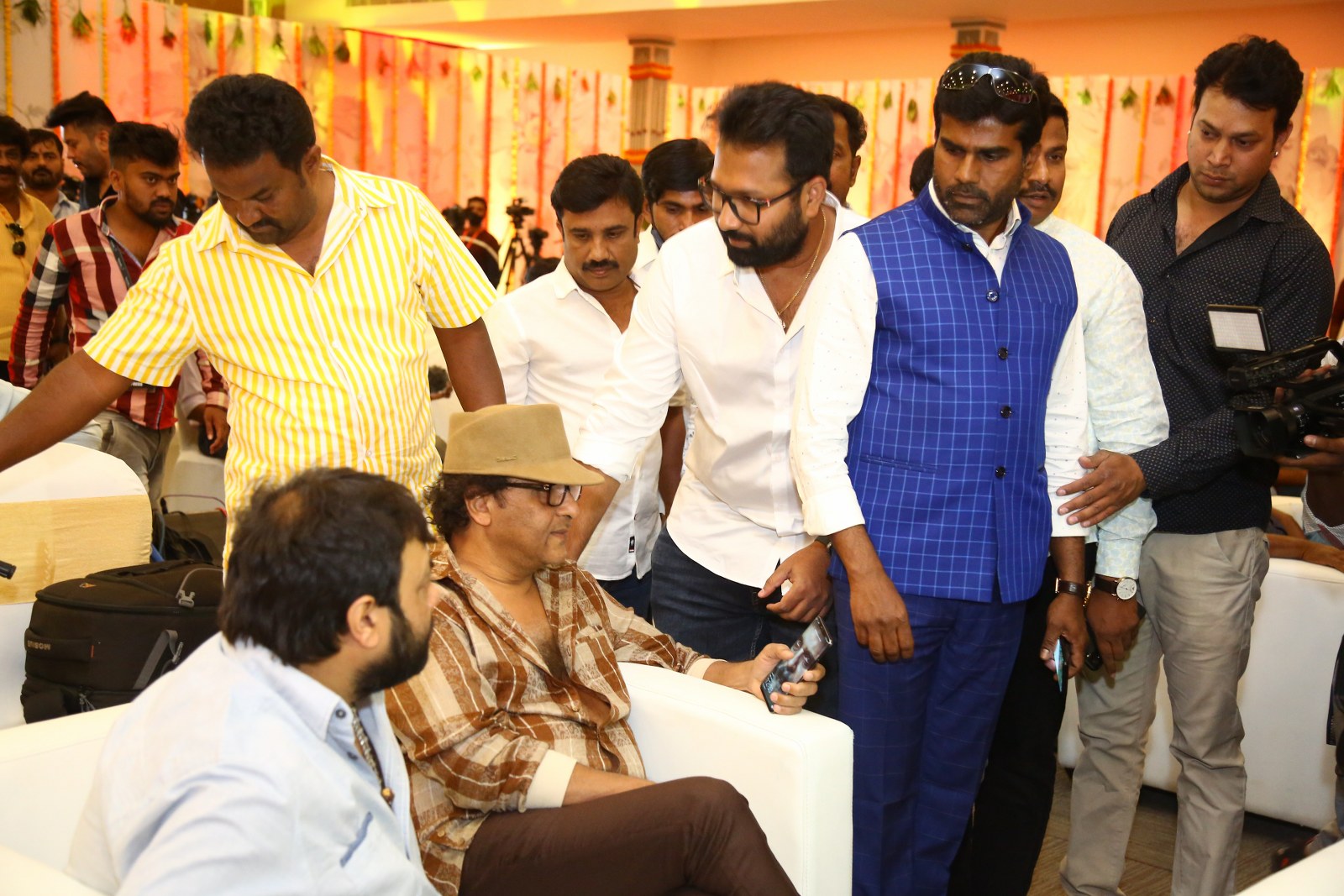 vaaraahi-chalana-chitram-production-no-15-launch-16.jpg