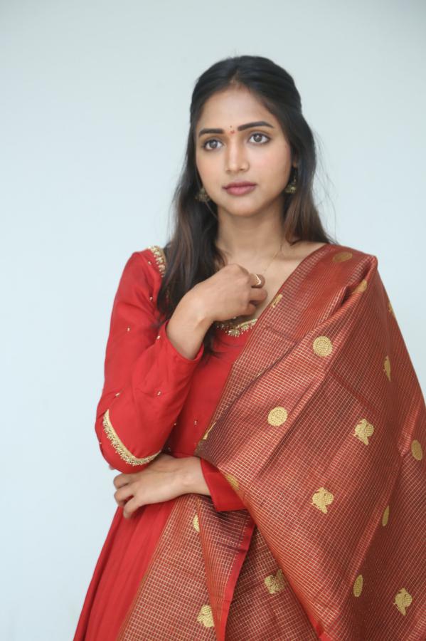 vaishali-stills-4.jpg