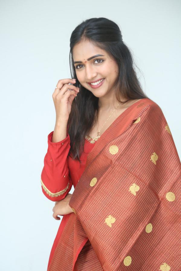 vaishali-stills-5.jpg