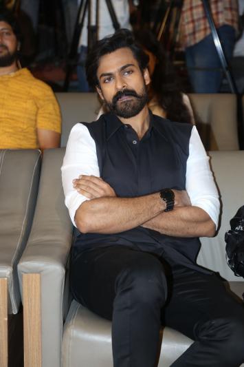 vaishnav-tej-stills-5.jpg