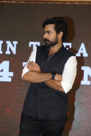 vaishnav-tej-stills-7.jpg