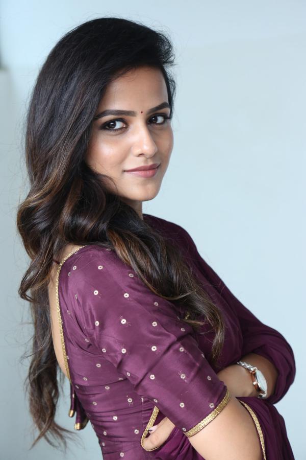 vaishnavi-chaitanya-stills-2-8.jpg