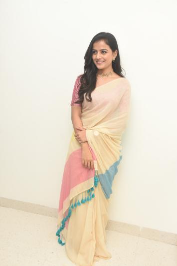 vaishnavi-chaitanya-stills-7-6.jpg