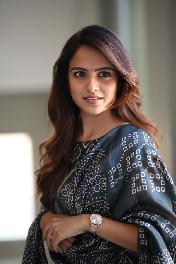 vaishnavi-chaitanya-stills-8-11.jpg