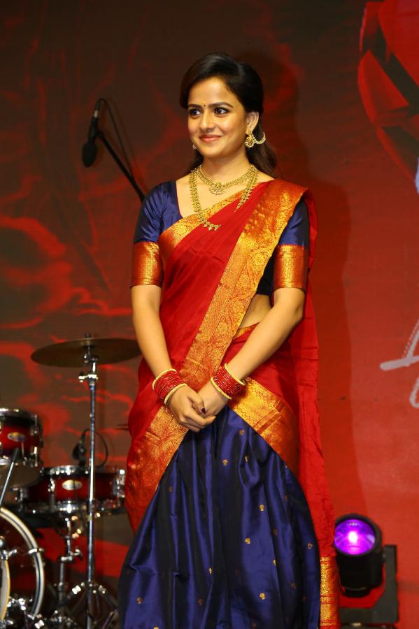 vaishnavi-chaitanya-stills-9-15.jpg