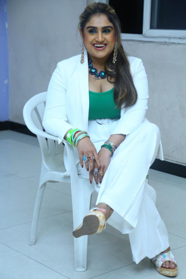 vanitha-vijayakumar-stills-12.jpg