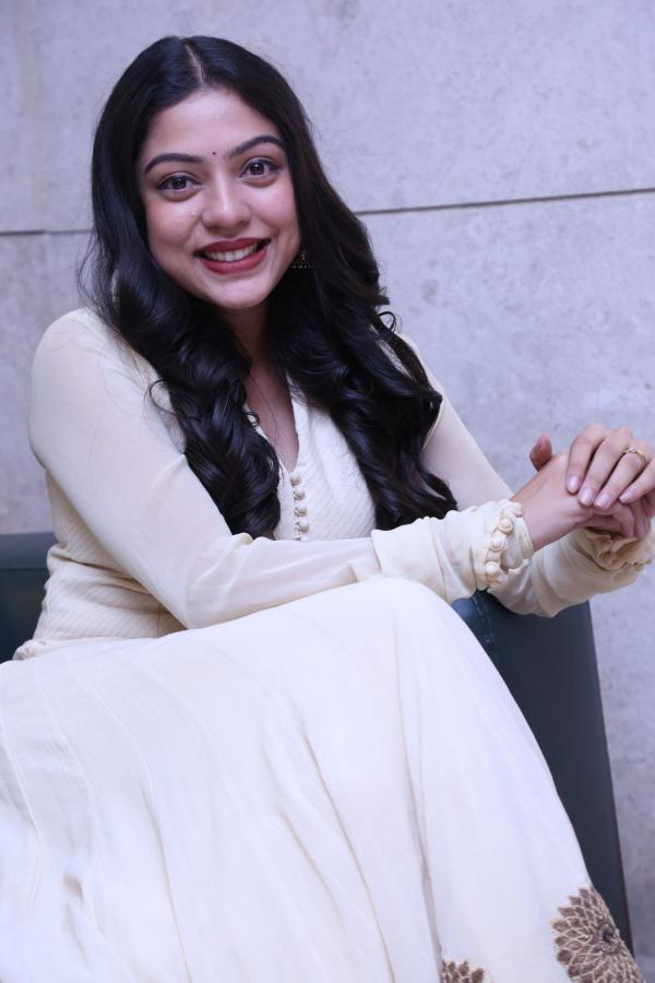 varsha-bollamma-stills-2-4.jpg