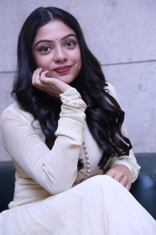 varsha-bollamma-stills-2-6.jpg