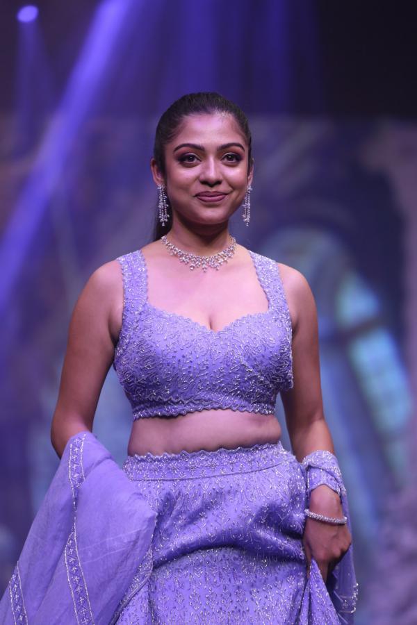 varsha-bollamma-stills-3-4.jpg