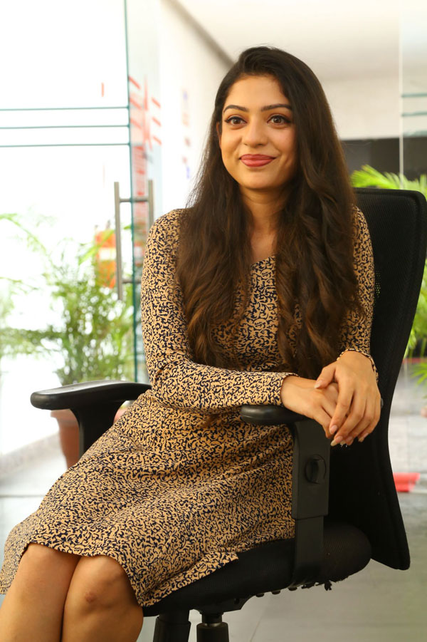 varsha-bollamma-stills-5-9.jpg