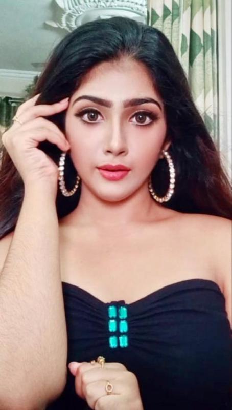 varsha-viswanath-stills-5.jpg