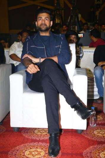 varun-tej-stills-4-12.jpg