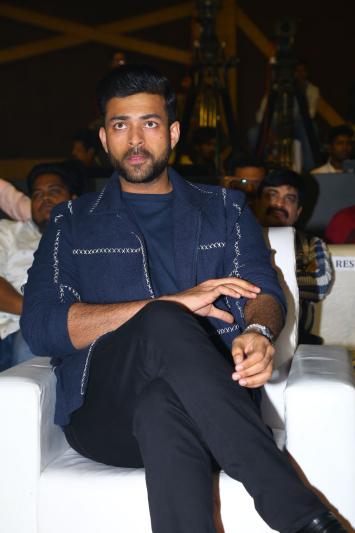 varun-tej-stills-4-13.jpg
