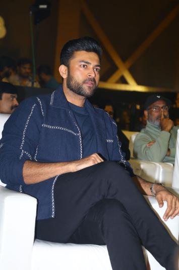 varun-tej-stills-4-17.jpg