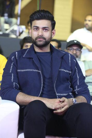 varun-tej-stills-4-6.jpg
