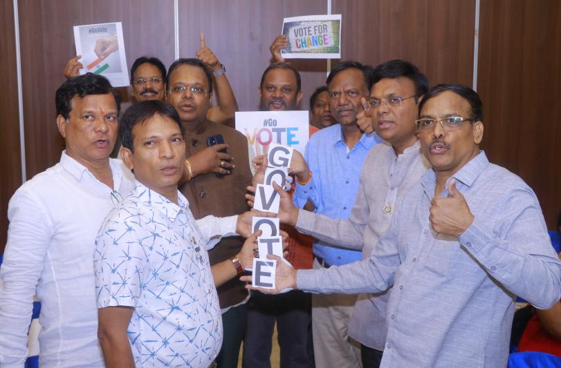 vasavi-club-of-buddhapurnima-organised-govote-15.jpg