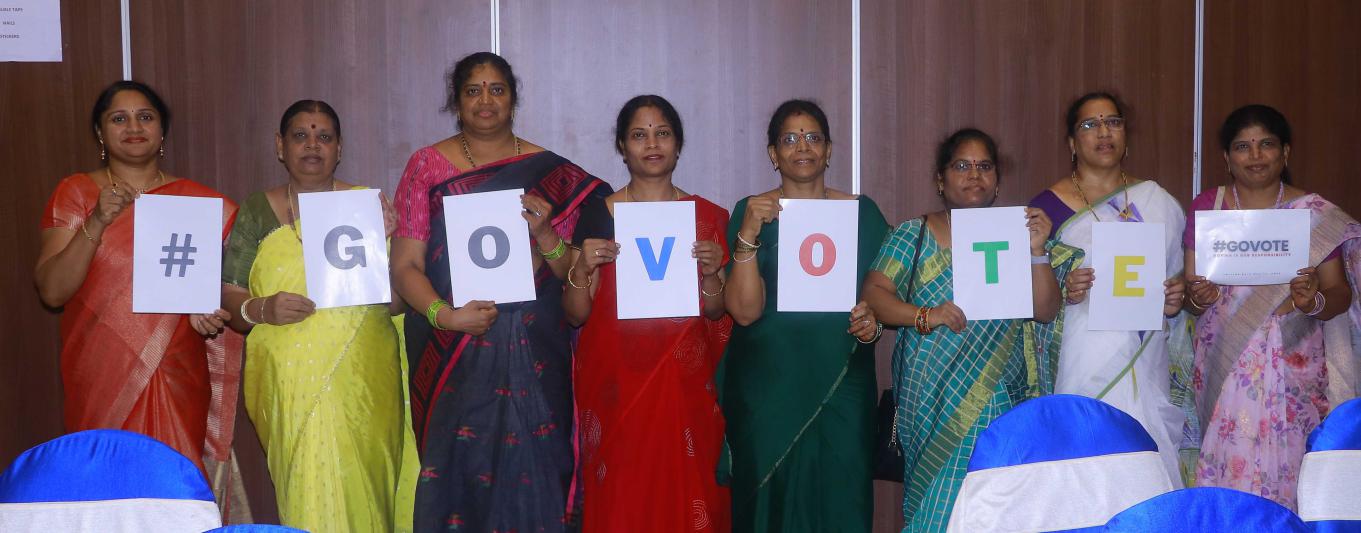 vasavi-club-of-buddhapurnima-organised-govote-18.jpg