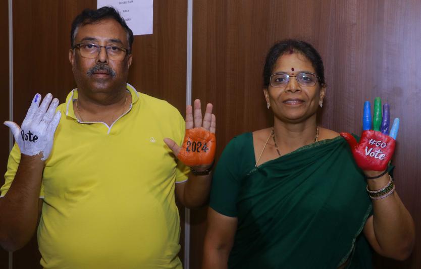 vasavi-club-of-buddhapurnima-organised-govote-21.jpg