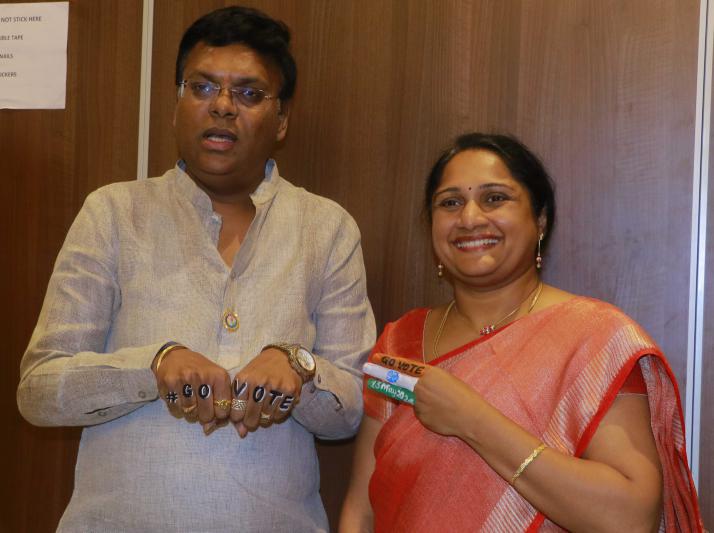 vasavi-club-of-buddhapurnima-organised-govote-3.jpg