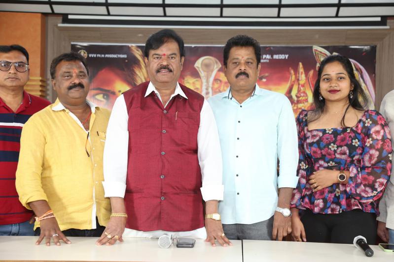 veera-kadgam-movie-pressmeet-9.jpg