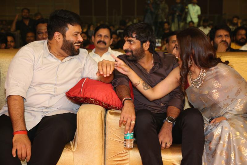 veera-simha-reddy-mass-block-buster-celebrations-1-16.jpg