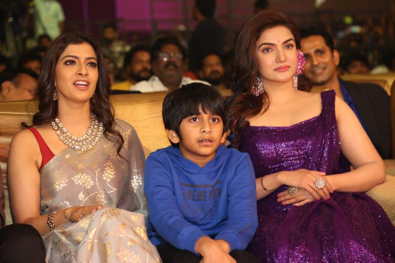 veera-simha-reddy-mass-block-buster-celebrations-1-17.jpg