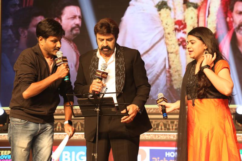 veera-simha-reddy-mass-block-buster-celebrations-1-21.jpg