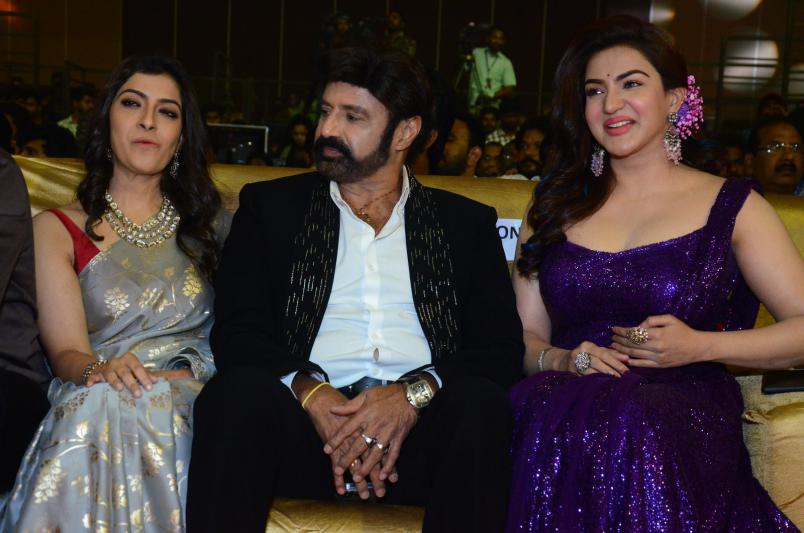 veera-simha-reddy-mass-block-buster-celebrations-1-3.jpg