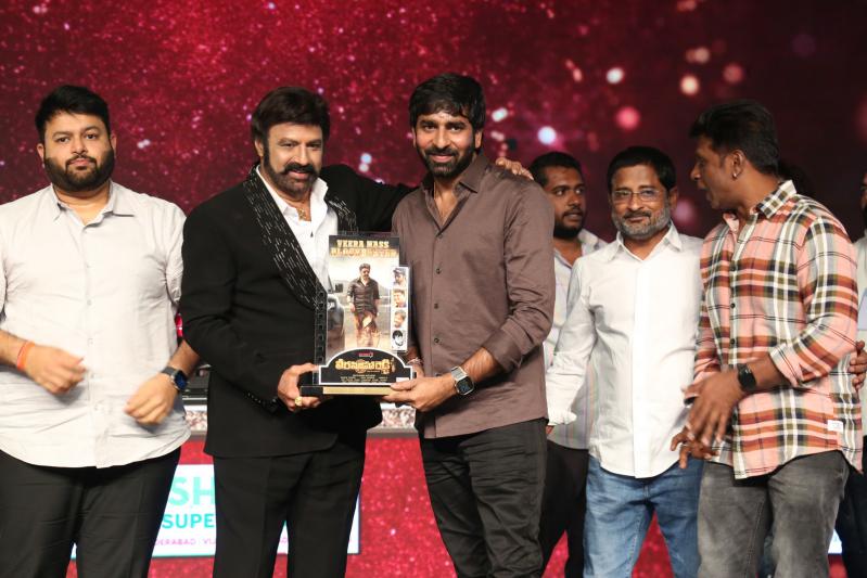 veera-simha-reddy-mass-block-buster-celebrations-2-10.jpg