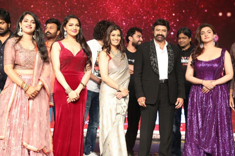 veera-simha-reddy-mass-block-buster-celebrations-2-21.jpg