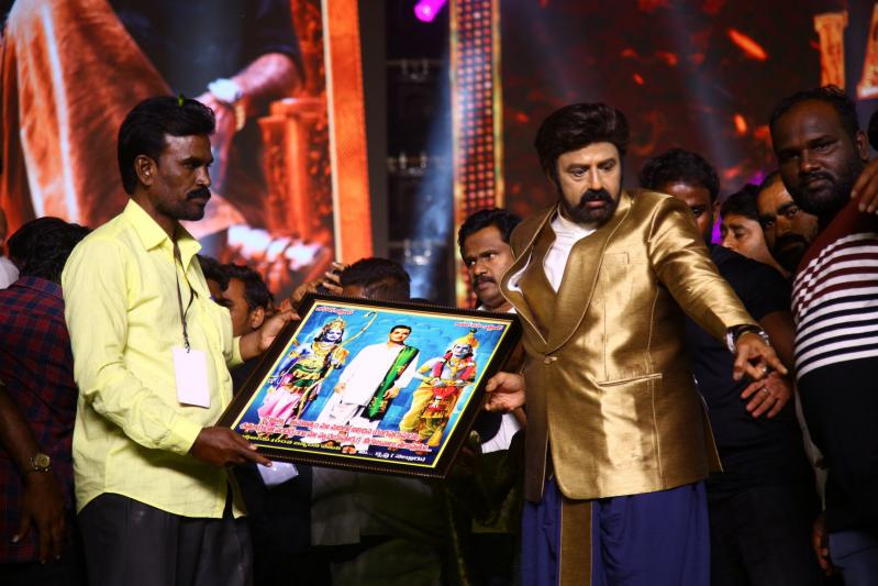 veera-simha-reddy-pre-release-event-set-1-13.jpg