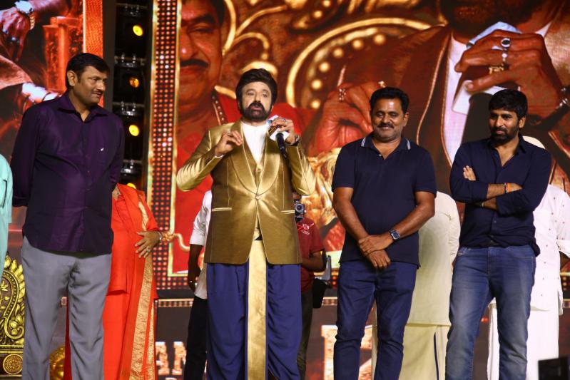 veera-simha-reddy-pre-release-event-set-1-9.jpg
