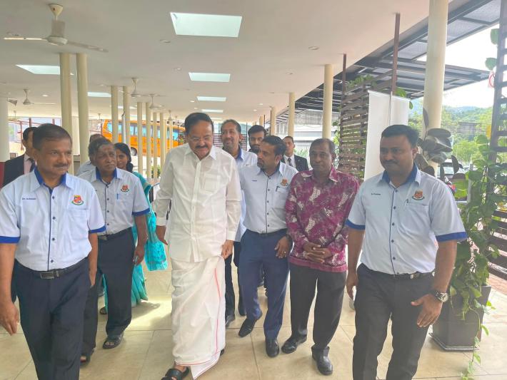 venkaiah-naidu-speech-at-malayapurambulo-telugu-madhurimalu-5.jpg