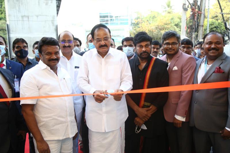 vice-president-launched-yoda-lifeline-diagnostics-9.jpg