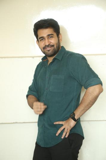 vijay-antony-stills-2-7.jpg
