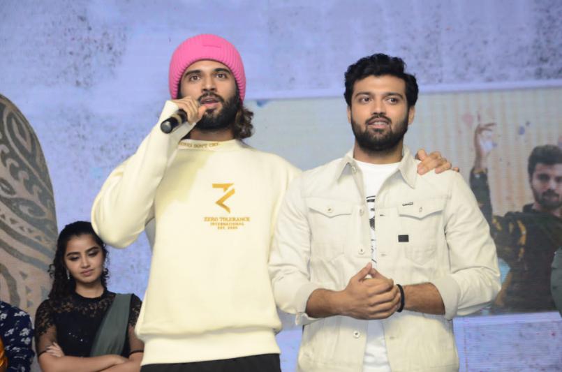 vijay-devarakonda-at-rowdy-boys-song-launch-14.jpg