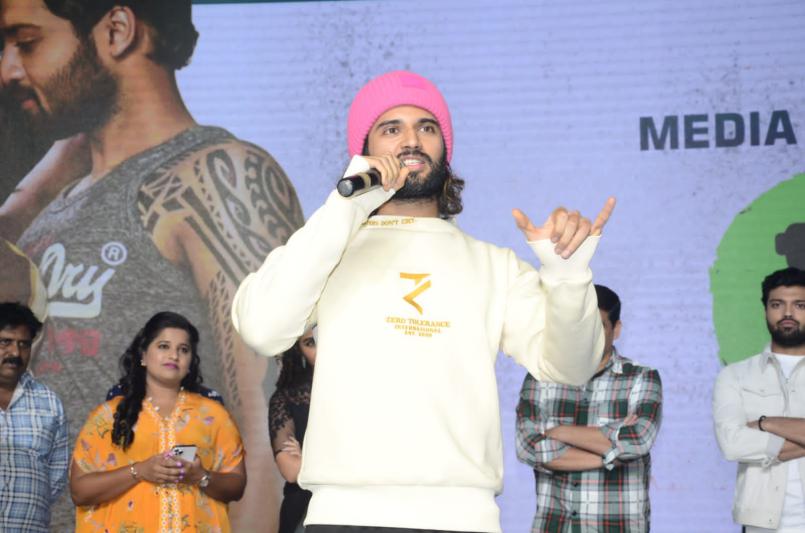 vijay-devarakonda-at-rowdy-boys-song-launch-15.jpg