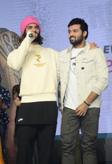 vijay-devarakonda-at-rowdy-boys-song-launch-20.jpg