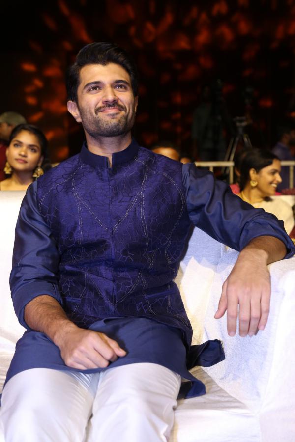 vijay-deverakonda-stills-2-6.jpg