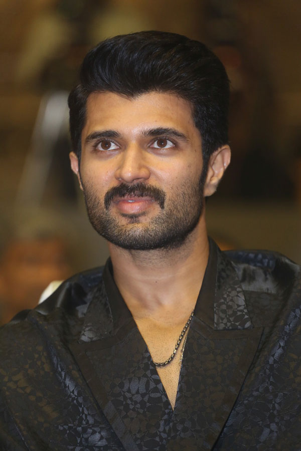 vijay-deverakonda-stills-4-8.jpg