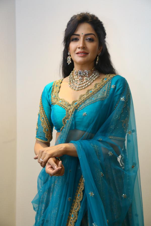 vimala-raman-stills-2-16.jpg