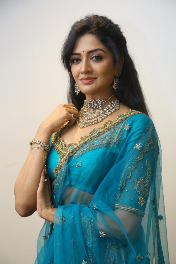 vimala-raman-stills-2-18.jpg