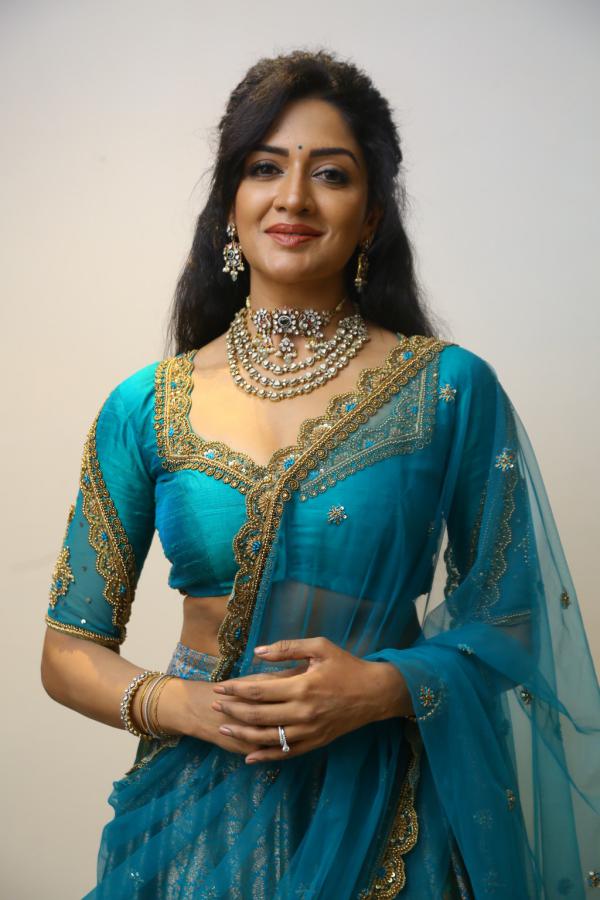 vimala-raman-stills-2-6.jpg