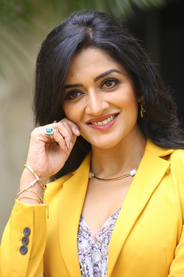 vimala-raman-stills-5.jpg