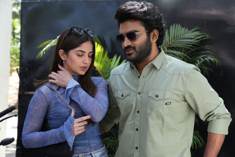 vinaro-bhagyamu-vintha-katha-movie-pressmeet-5.jpg