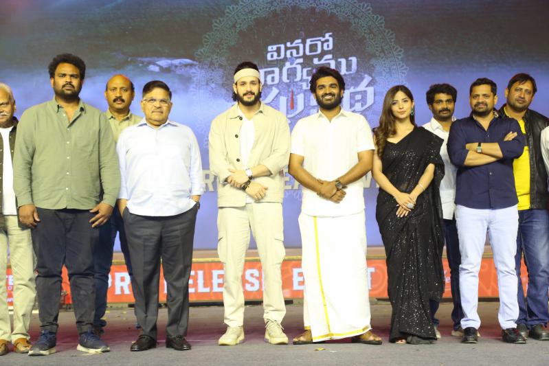 Vinaro Bhagyamu Vishnu Katha Movie Pre Release