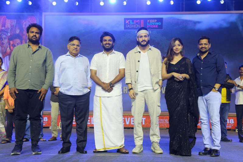 vinaro-bhagyamu-vishnu-katha-movie-pre-release-7.jpg